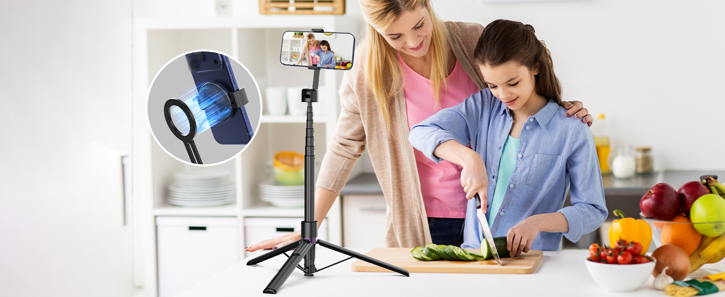 Phone clip for magnetic tripod