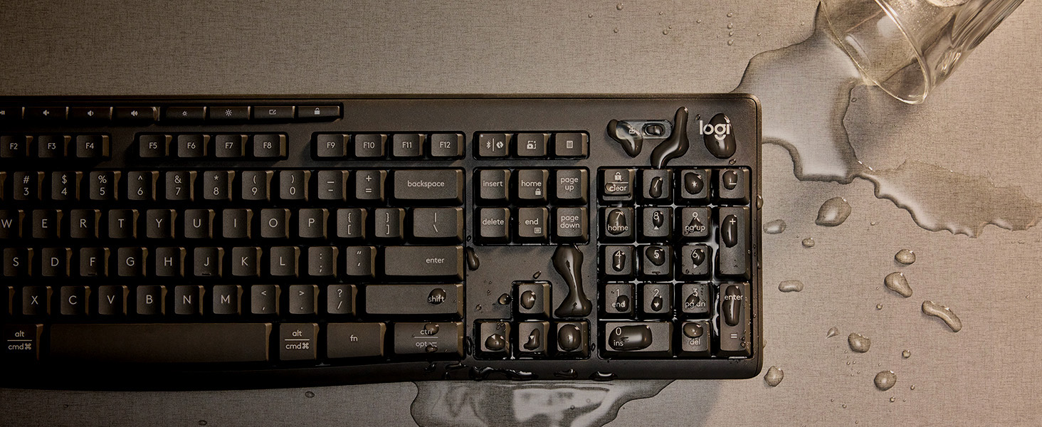 zoom of water spilled over mk370 combo for business wireless keyboard and mouse