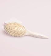 finish and shine hair brush in cream