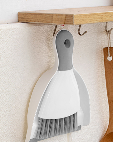 Dustpan and Brush Set