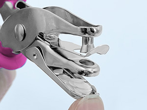 single hole puncher