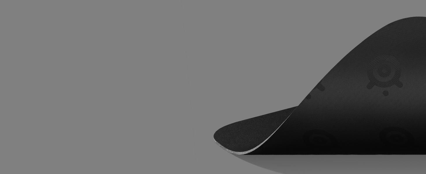 -Underside of SteelSeries QcK 3XL mousepad