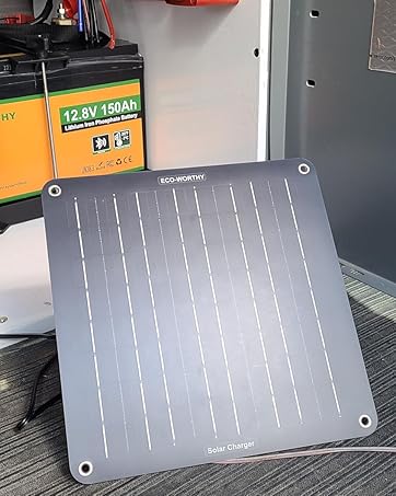 solar trickle charger