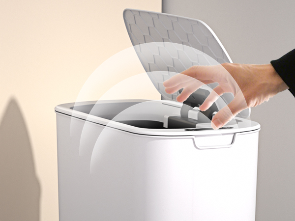 Touchless Garbage Can