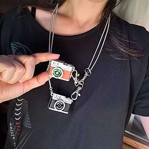 Standard necklace set, worn around the neck, an incredibly stylish accessory.