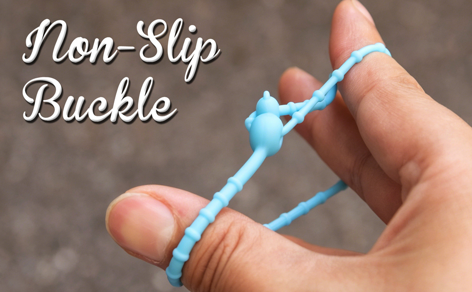 Double holes tie