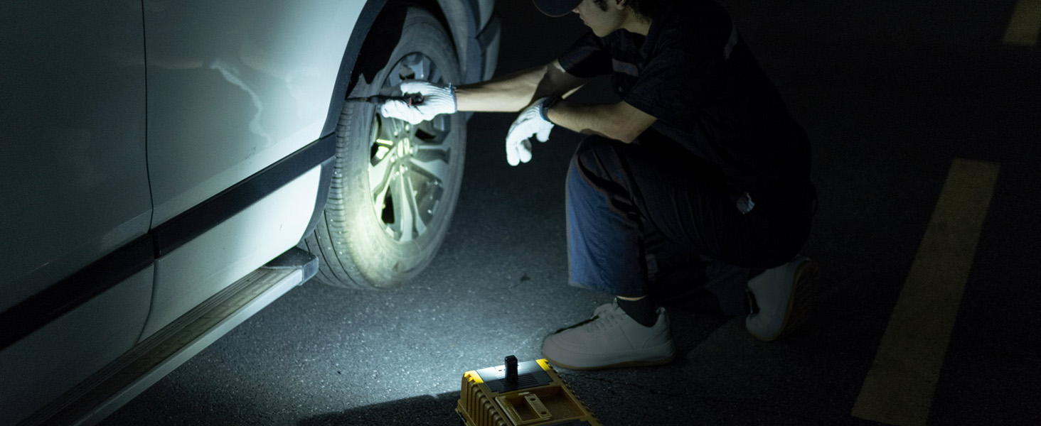 For night working-garage repair