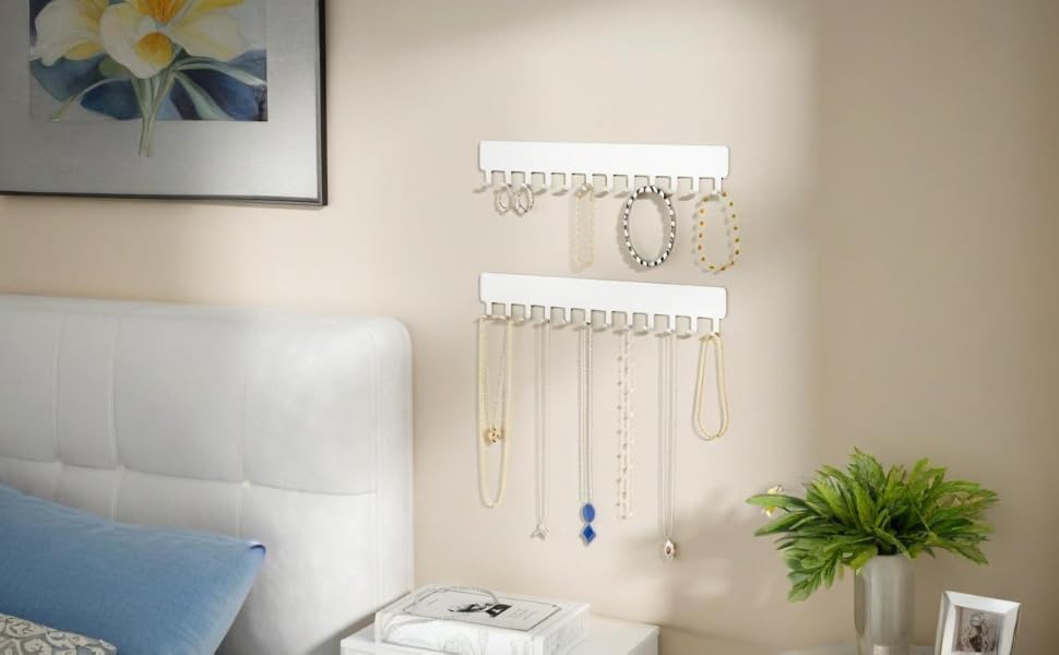 necklace organizer