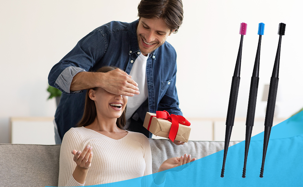 The ear wax removal tool is very suitable as a gift to express the care to friends.