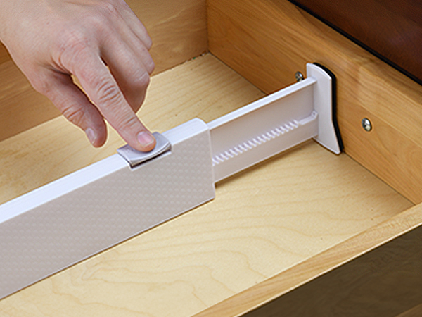 2c image closeup image of the drawer dividers showing the foam edges