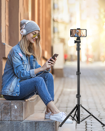 phone tripod