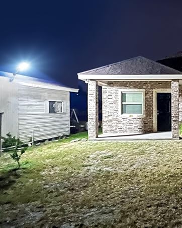 street lights solar powered