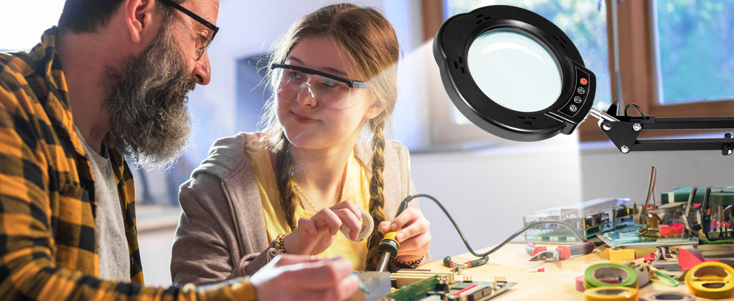 desk lamp with magnifying glass and light