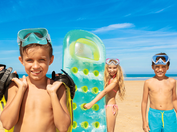 Kids Swim Goggles Snorkel Diving Mask Anti-Fog swim mask goggles with noes cover for kids(5-15)