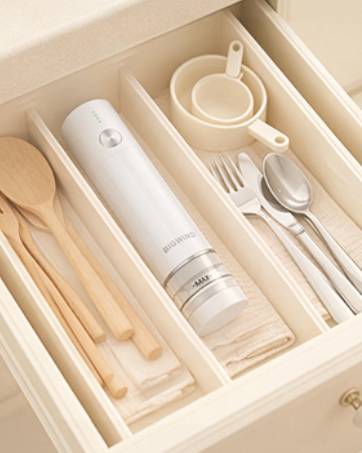 Compact Vacuum Sealer for Food