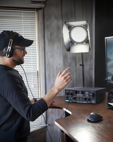 AK55 home audio amplifier