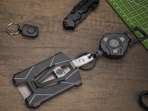 id badge holders retractable