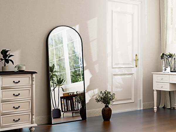 floor mirror