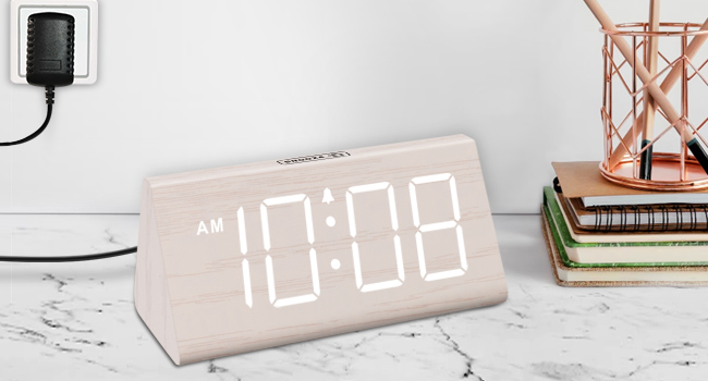 plug in alarm clock