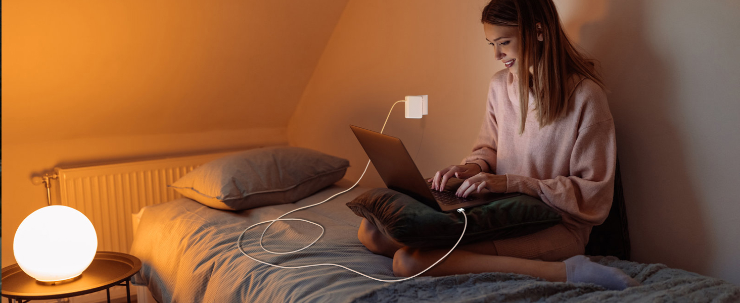 140W Mac book USB T to C 3 Power Fash Charger