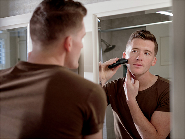 7065 Lithium Ion Rechargeable Wahl Compact Travel Shaver Black rinsable blades