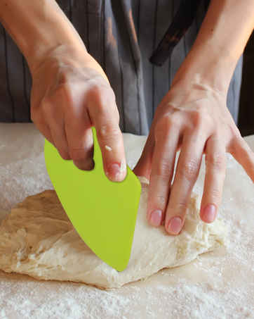 cut the dough