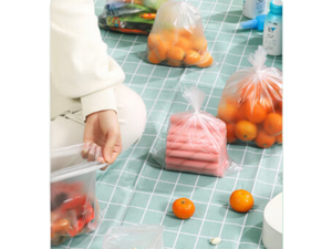 Plastic bag Perfect for picnics and on-the-go