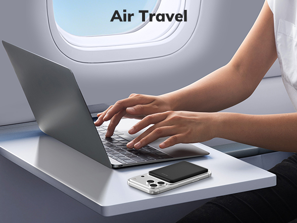 Portable power bank that combines a sleek, lightweight design with fast charging.