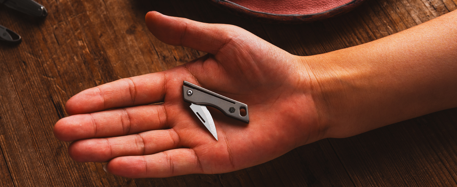 lightweight utility knife