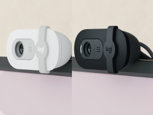 brio 101 in black and white color