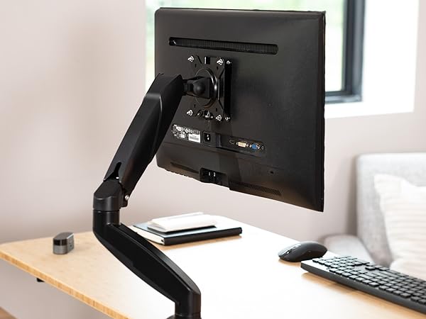 Quick release vesa bracket