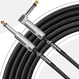 Black guitar cable1