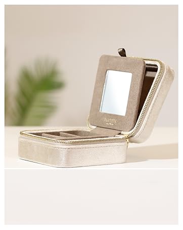 https://m.media-amazon.com/images/S/aplus-media-library-service-media/1a2dd842-5c84-4b49-a5ad-c29c967b21e8.__CR0,0,724,906_PT0_SX362_V1___.jpg