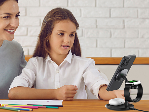 iphone 15 Nightstand Charging