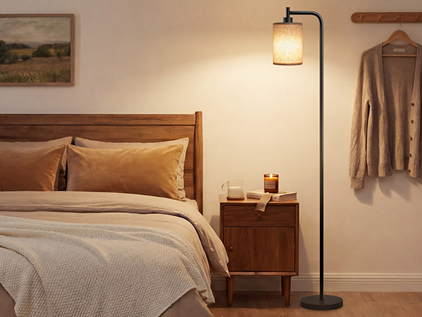 FLOOR LAMP
