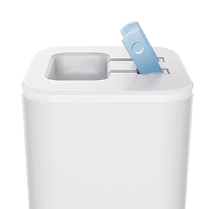 Foldable portable power adapter