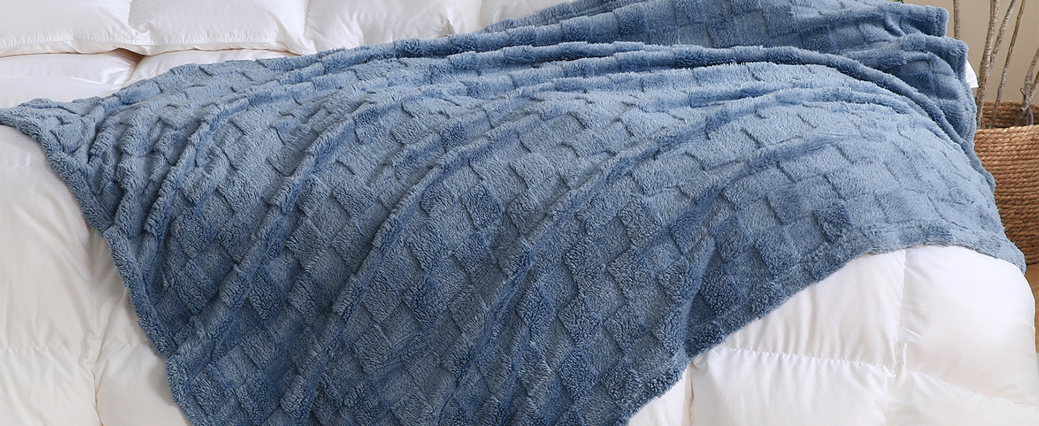 DUSTY BLUE BLANKET