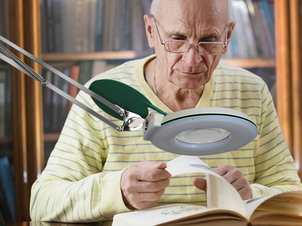 coin magnifying glass with light