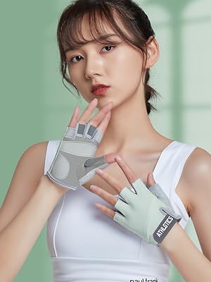 Light workout gloves