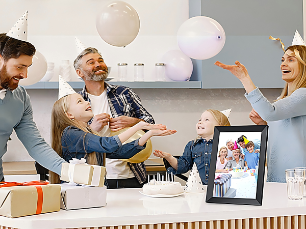 frameo frame for birthday