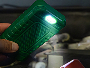 Flashlight: Convenient for measurements in dark environment.