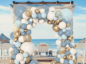  blue balloon arch