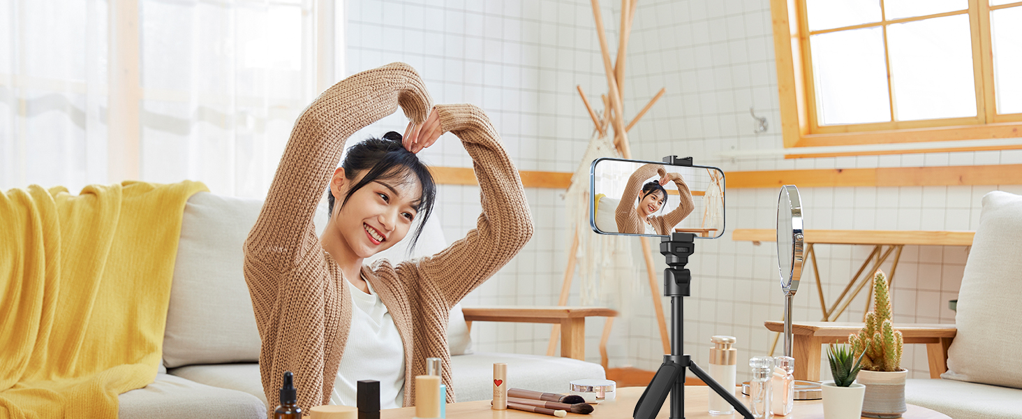 Selfie Phone Screen with Wireless Remote