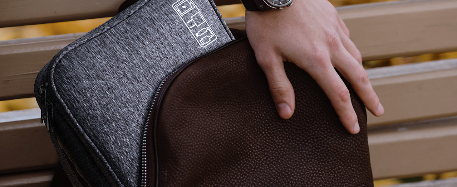 technology organizer