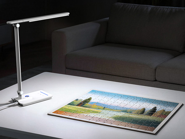 desk lamp
