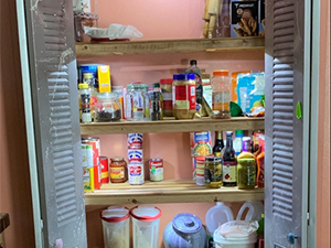 closet light bright