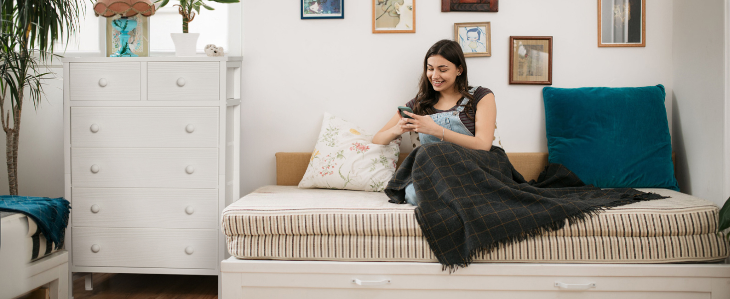 white chest of drawer