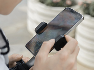 Shoot Without Blocking the Screen