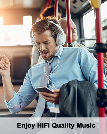 USB-C audio splitter adapter