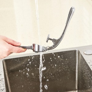 garlic mincer easy to wash and clean